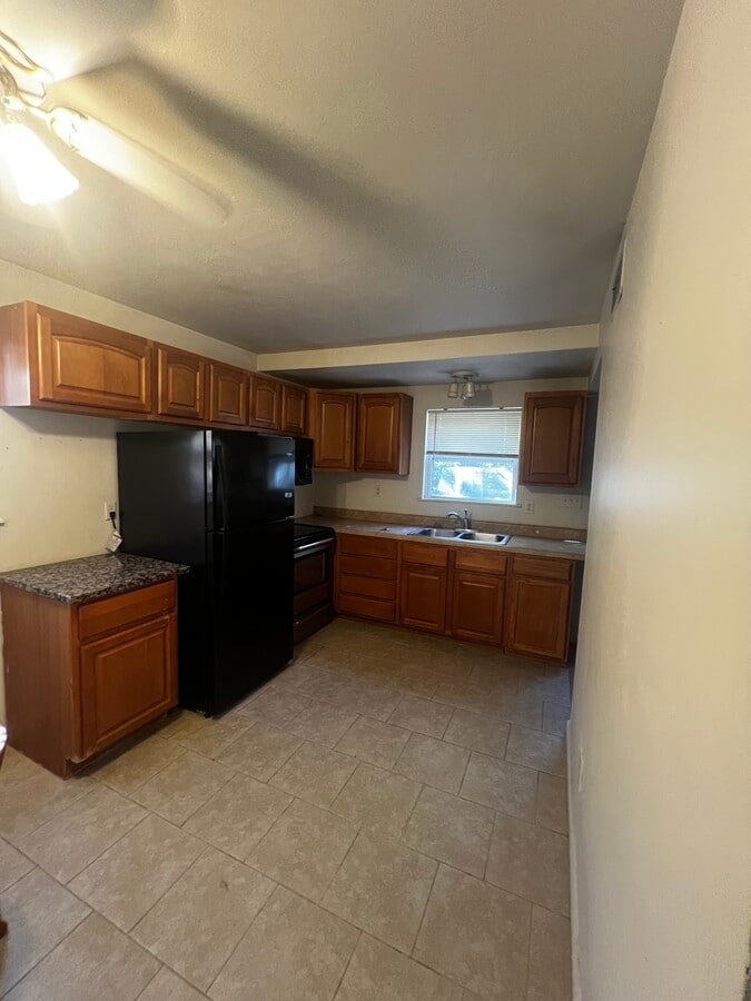 Photo - 505 Butler Dr