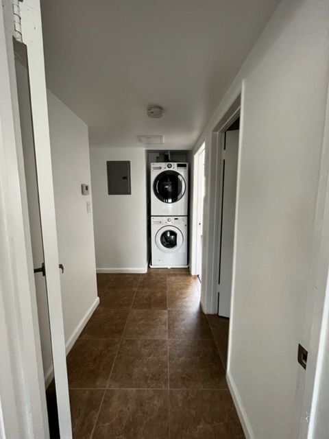 Photo - 1380 W 9th St