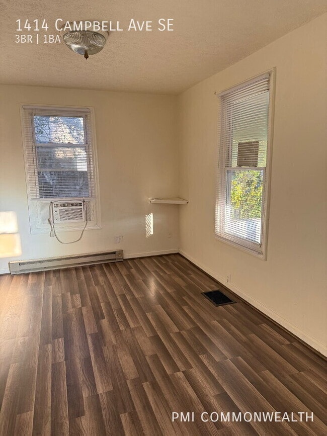 Photo - 1414 Campbell Ave SE