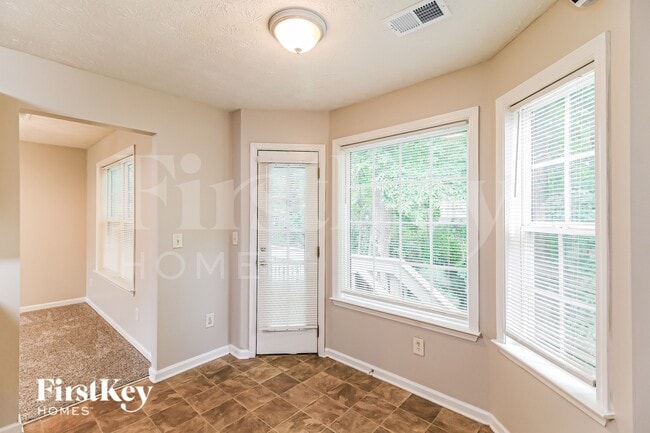Photo - 8012 Mustang Ln