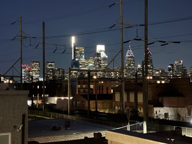 Stunning Cityscape Views - 2511 Manton St Unit 3