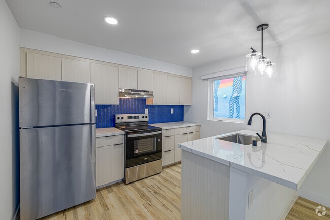 Studio - 470SF - Kitchen - The Mayer @PB