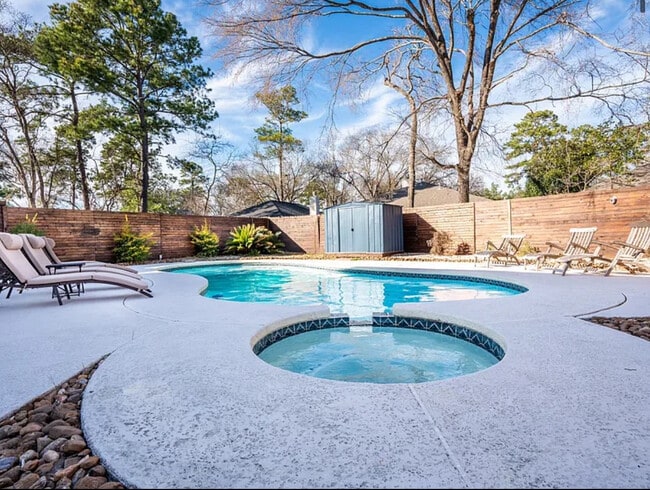 Photo - 5006 Deer Point Dr