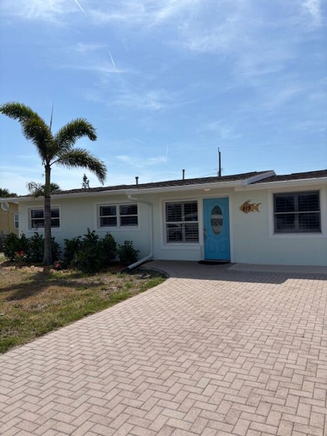 BEACH LIFE! 3/2 HOME FOR LEASE BEACHSIDE! - BEACH LIFE! 3/2 HOME FOR LEASE BEACHSIDE!
