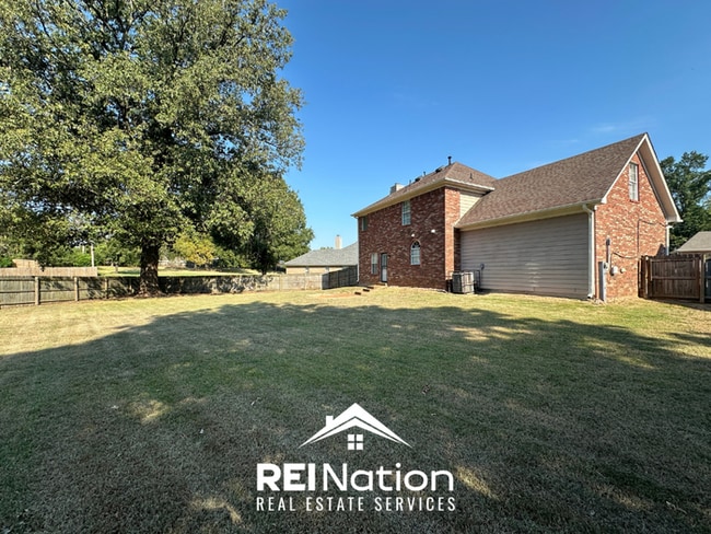 Photo - MEMPHIS GEM IN A COVE! 4BR/2.5BA | High Ceilings & Soaking Tub | 2-Car Garage!