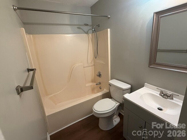 Photo - 642 Pee Dee Ave