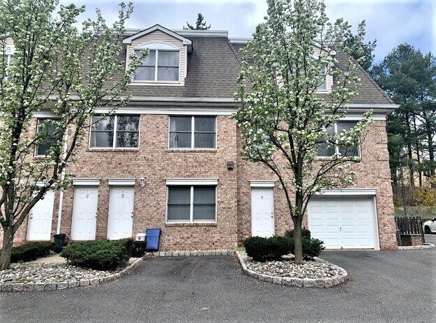 Carriage House Townhomes