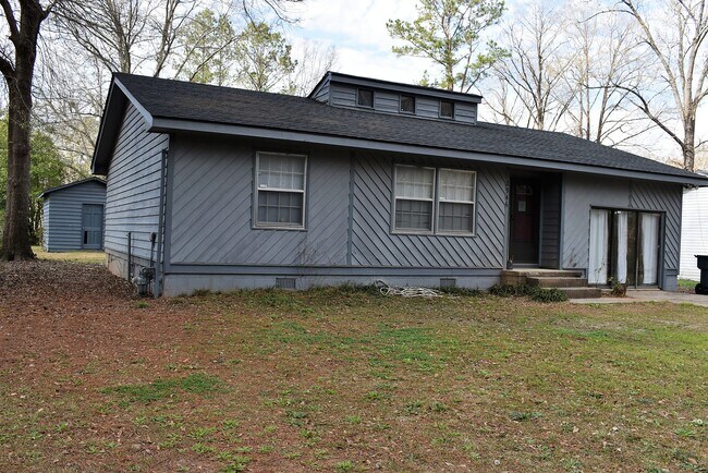 Photo - 2946 Hester Rd