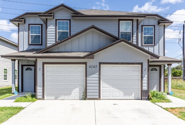 Building Photo - 6265 Eddie Way Unit 2