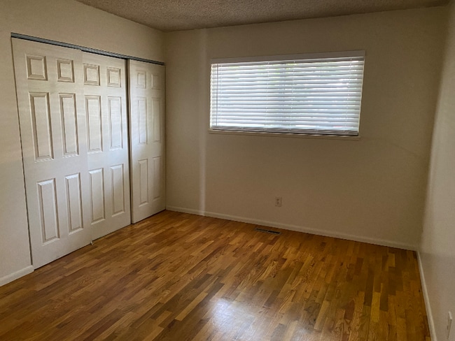 Photo - 1380 Surf Way