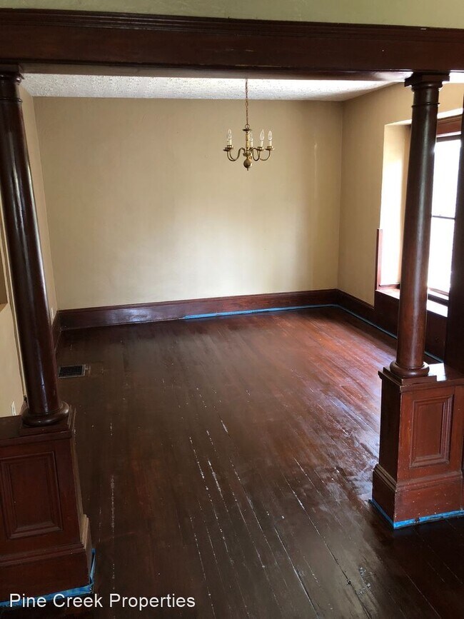 Photo - 3 br, 1 bath House - 17101 Grovewood Ave.