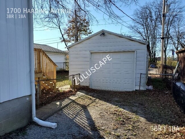 Photo - 1700 Harding Ave