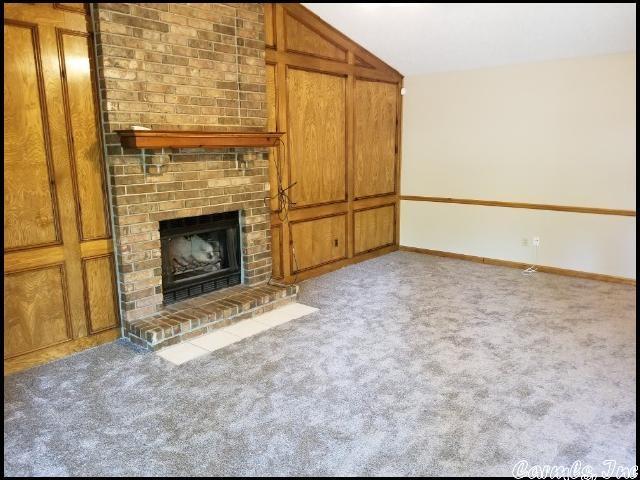 Photo - 39 Oak Forest Loop