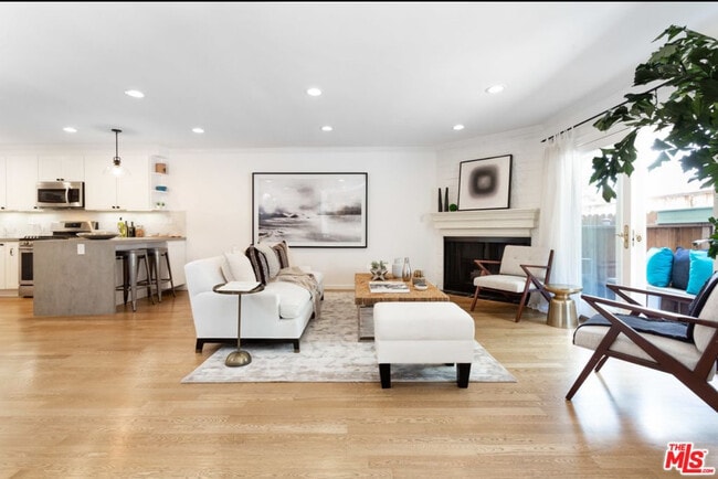 Photo - 1037 18th St Unit 7