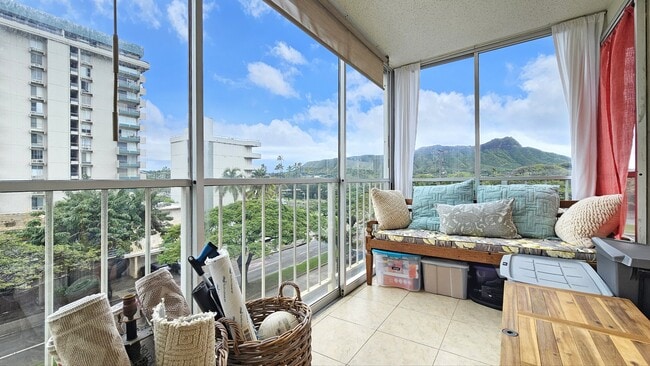 Building Photo - 2575 Khi Ave