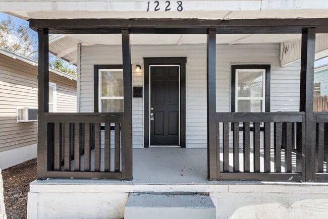 Photo - Drive By And Appy! $25 App Fee! Cute 2bdrm...