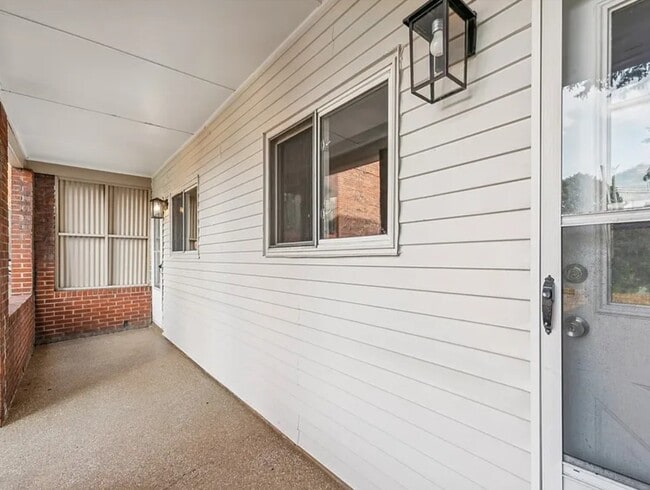 Photo - 815 Monongahela Ave