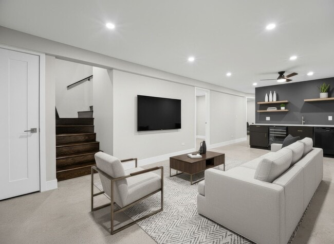 Photo - 2850 W Henderson St Unit 1