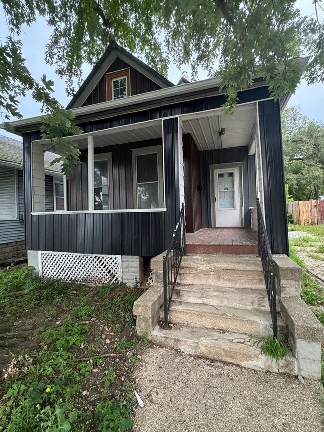 Photo - 315 W Nebraska Ave