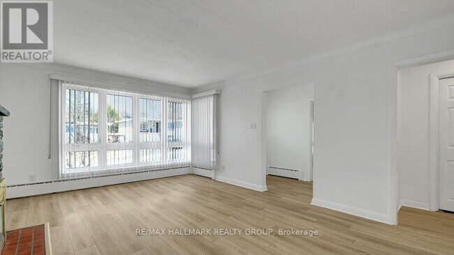 Photo - 264 Michel Cir Unit 2