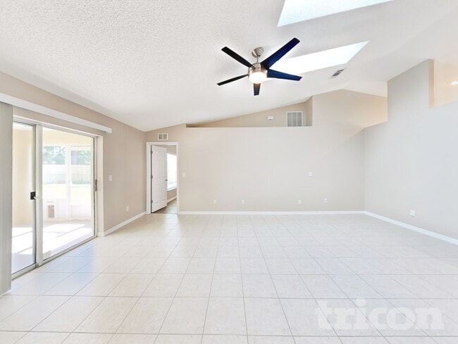 Photo - 95 Putter Dr