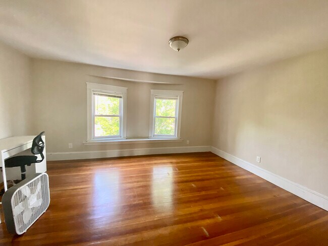 Photo - 106 Bromfield Rd