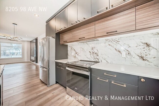 Photo - Modern 1 bedroom garden unit close to Downtown with lots of parking.