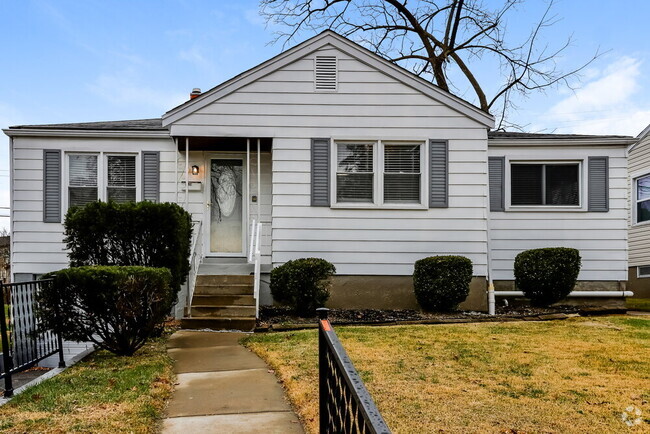 Building Photo - 7520 Eunice Ave Rental