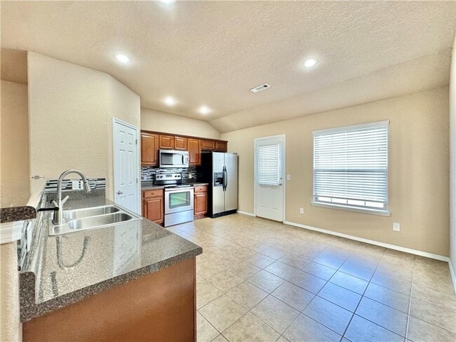 Photo - 5403 SW Carlisle St