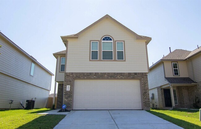 Building Photo - 4922 Sweet Chestnut Ln