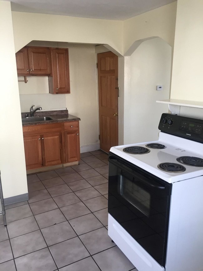 Photo - 103 Main St Unit 1L