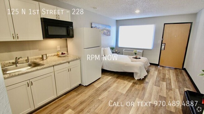 Building Photo - Charming Downtown Studios For Rent Unit 228 Rental