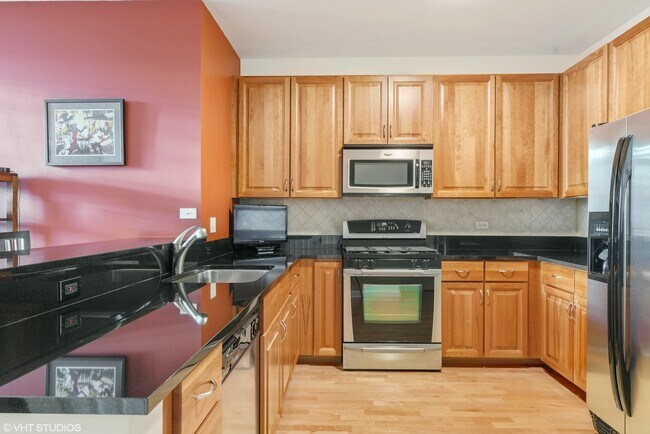 Photo - 1600 S Prairie Ave Unidad 1606