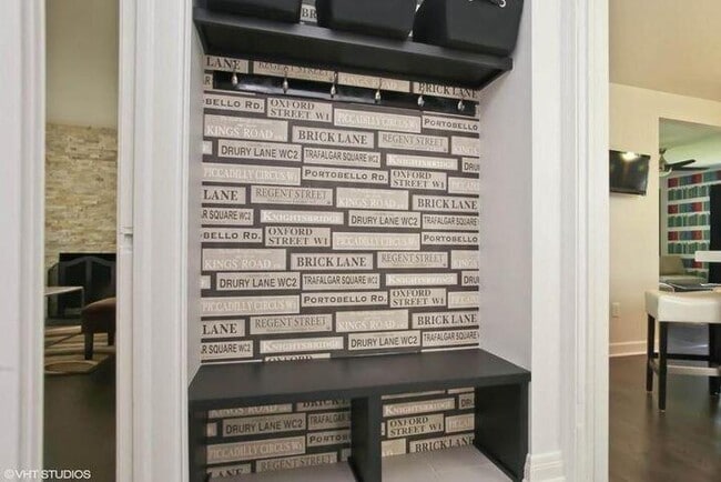 Photo - 908 E Hampton Rd