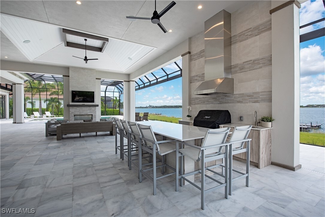 Photo - 18354 Blue Eye Loop