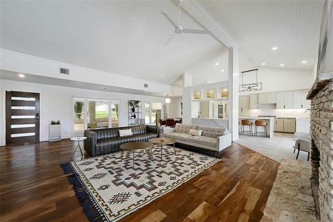 Photo - 5700 Penick Dr
