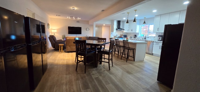 Photo - 1733 Ophir Dr