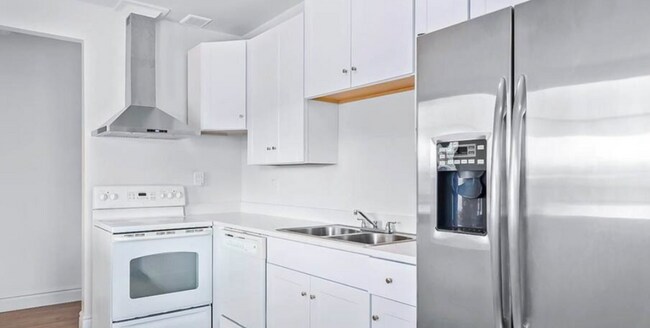 Photo - 718 S 1st St