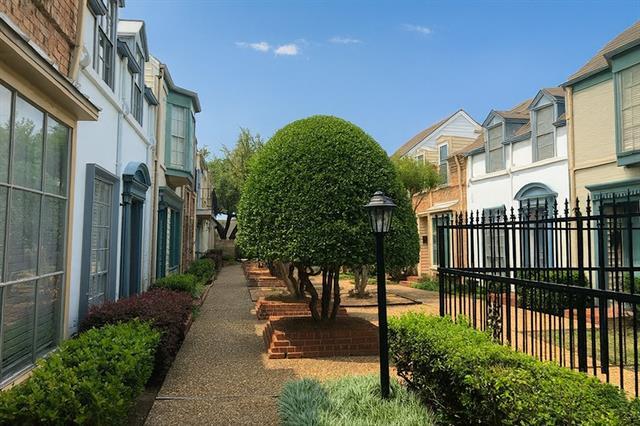 Photo - 9844 Valley Meadow Ct