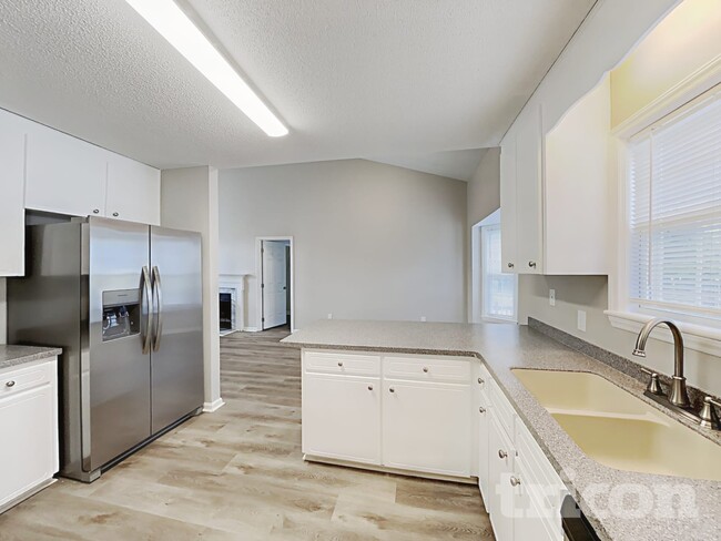 Photo - 603 Garrison Ave