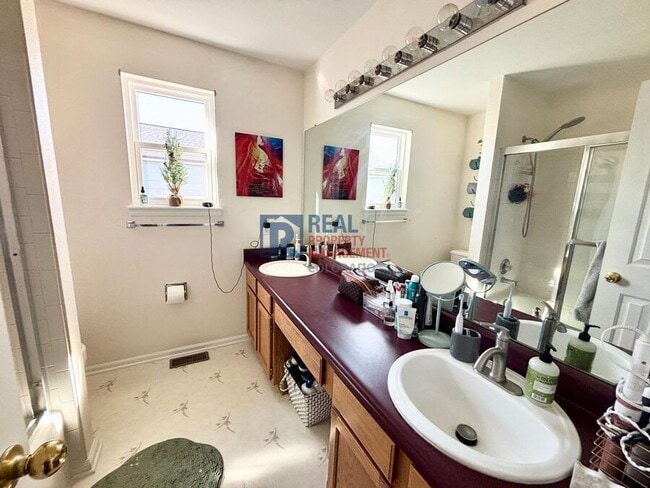 Photo - 17627 Cornish Pl