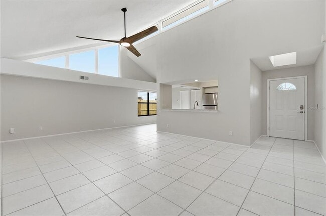 8232 Country Oaks Ct