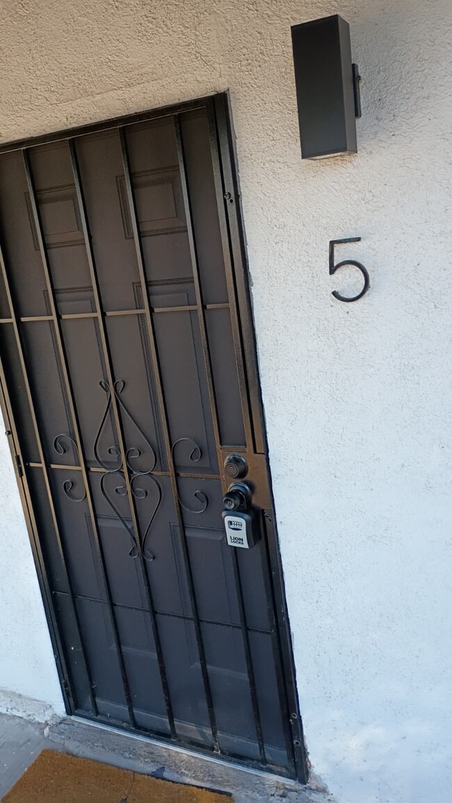 Photo - Garden Lofts on President