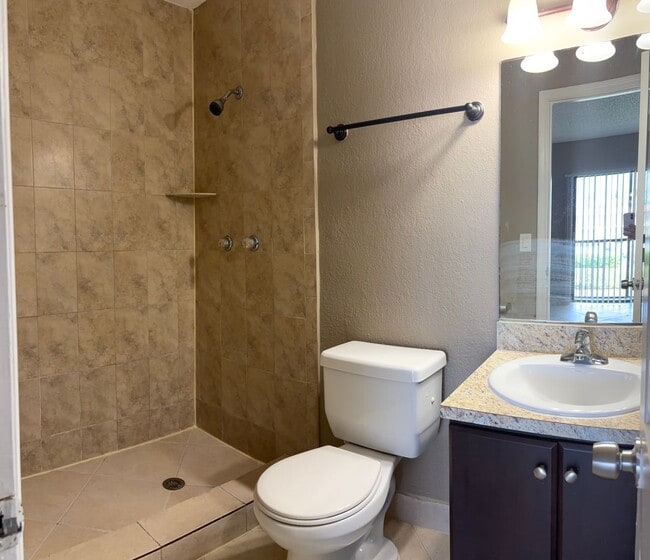 Photo - AFFORDABLE 2/2 IN CORAL SPRINGS! Great Location + Amazing Specials! Unit 11583-B2 - Westmount