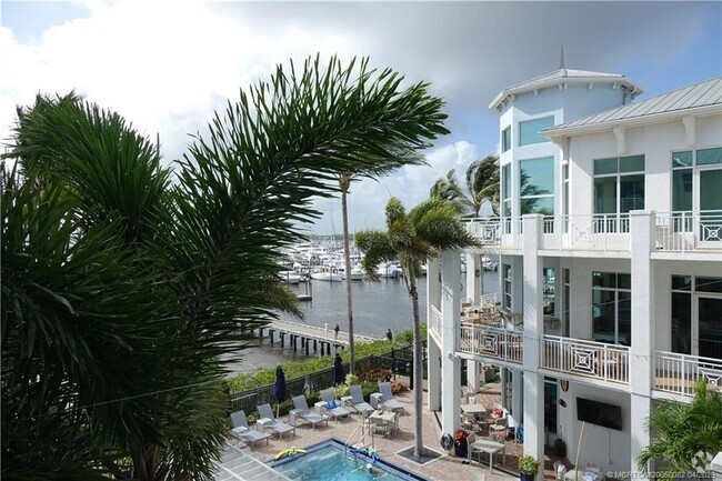 Building Photo - 975 NW Flagler Ave Unit 306 Rental