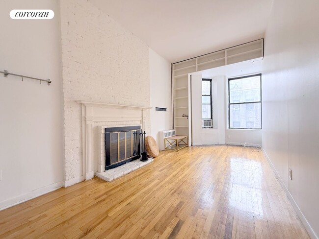 Photo - 113 W 82nd St Apartment