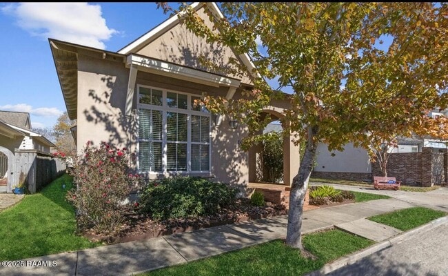 Photo - 100 Deysbrook Ln