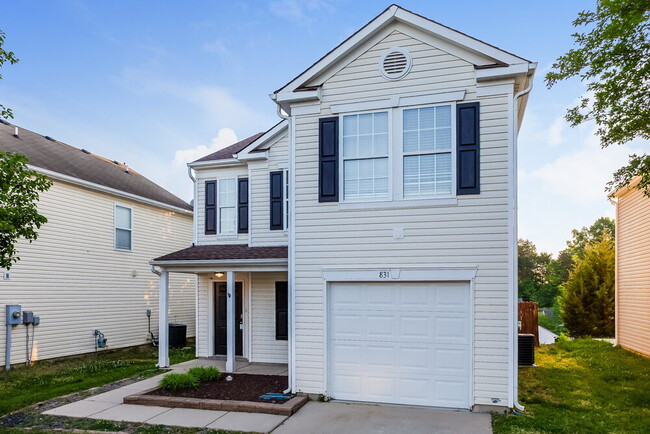 Photo - 831 Littleton Dr
