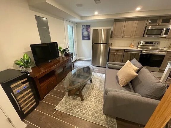 Photo - 331 W St NE Unidad Basement