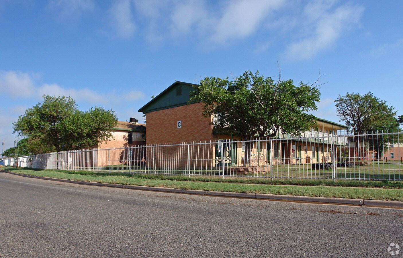 Juniper Apartaments - Juniper Apartments